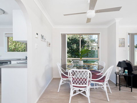 Beach Paradise @ Anna Bay - Accommodation Cairns 0