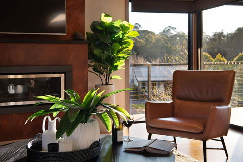 Retreat Lake Daylesford - Free Wifi - Accommodation Cairns 3