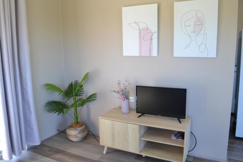 Rio Rita Ocean View Apartments - Accommodation Cairns 2