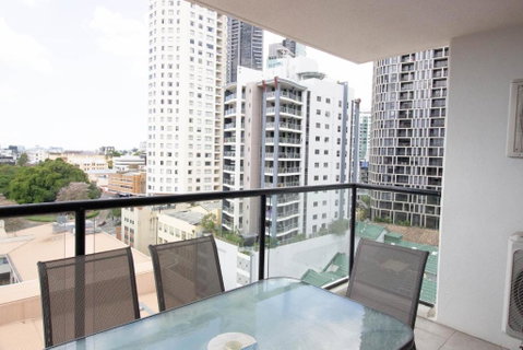 Republic Apartment - Accommodation Cairns 3