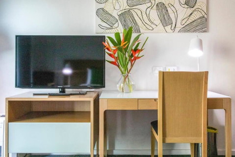 Resort-Style Sister Studios - Double Delight In The CBD - Accommodation Cairns 1