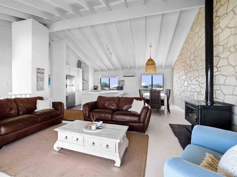 Relaxing Getaway Beachfront Access Multi Family Pets Mandurah - Accommodation Cairns 0