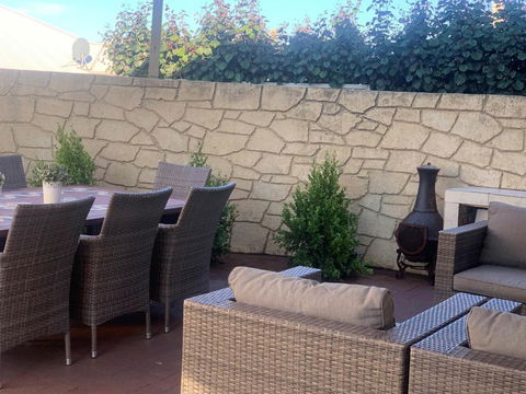 Relaxing Getaway Beachfront Access Multi Family Pets Mandurah - Accommodation Cairns 3