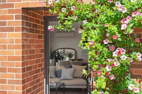 Reed Cottage - Accommodation Cairns 0