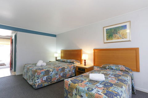 Reef Resort Motel - Accommodation Cairns 3