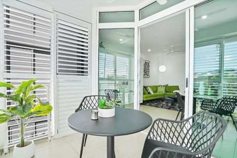 Reefside At 201 Lake Street - Accommodation Cairns 3