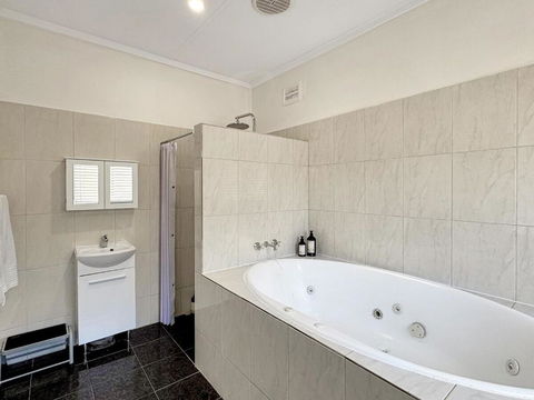 Relax At Gossan - Accommodation Cairns 2
