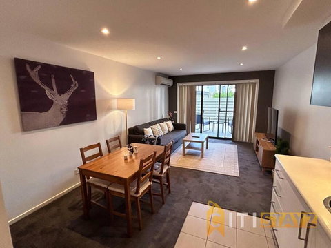 Relaxing Oasis In Bruce -1bd 1bth 1 Carsp Apt - Accommodation Cairns 2