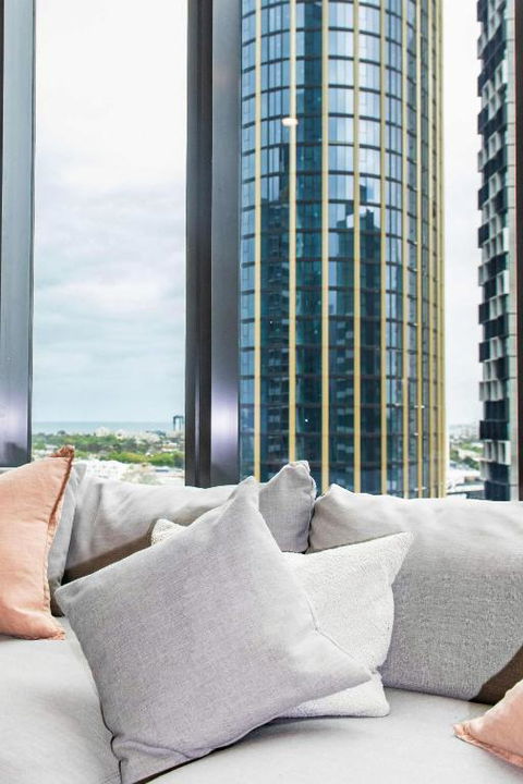 Resort Style Living 2 Bed Apt With Pool BBQ - Accommodation Cairns 1