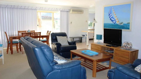 Rest At The Nest On Booner - Accommodation Cairns 1