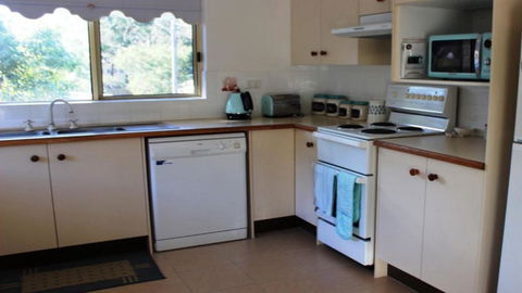 Rest At The Nest On Booner - Accommodation Cairns 3