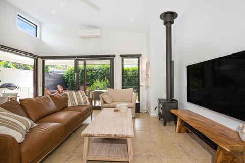 Rest Pet Friendly With Outdoor Bath 3 Mins Walk To Beach - Accommodation Cairns 1