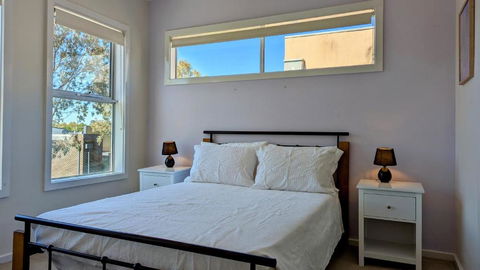 Retreat Townhouse Pentridge Village - Accommodation Cairns 2