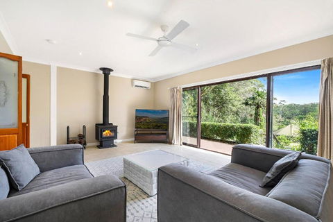 Retreat W Pool On Acreage - Accommodation Cairns 1