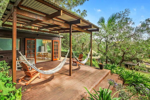 Retreat W Pool On Acreage - Accommodation Cairns 0