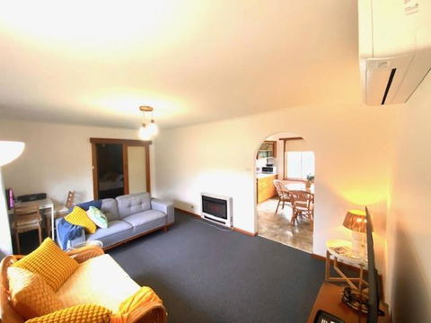 Retro Riverside Redan, Ballarat - Accommodation Cairns 2