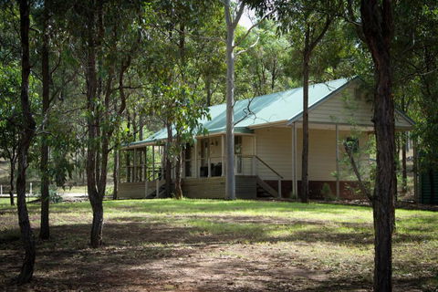 RidgeView - Accommodation Cairns 1