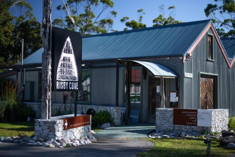 Risby Cove Boutique Hotel - Accommodation Cairns 0