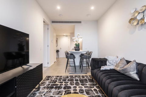 Ritzy Apartment In Iconic Australia 108 With Views - Accommodation Cairns 2