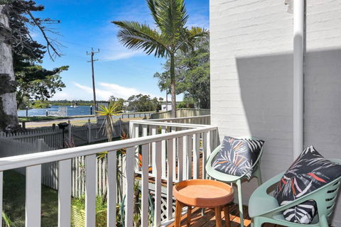 River Tonic - Accommodation Cairns 0