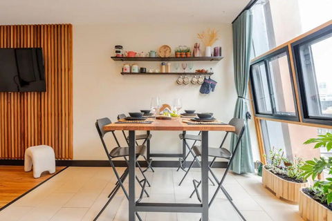Riverside Apartment Melbourne CBD - Accommodation Cairns 2