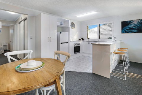 Riverside Location, Noosa Sound - Accommodation Cairns 3