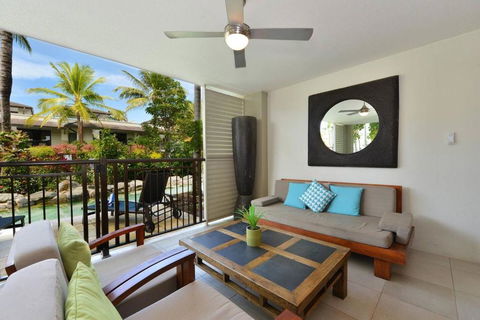 Resort-style Swim Out - A True Tropical Oasis - Accommodation Cairns 1