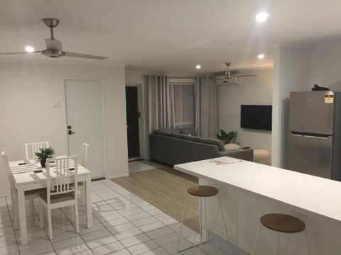 Robin Joy - Accommodation Cairns 3