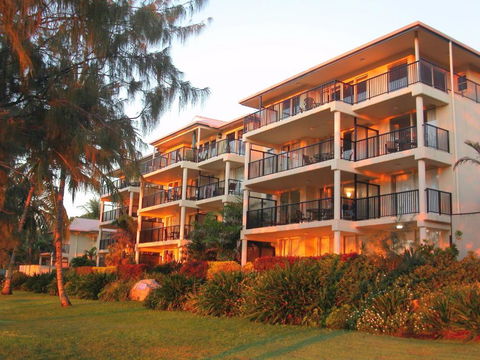 Rose Bay Resort - Accommodation Cairns 0