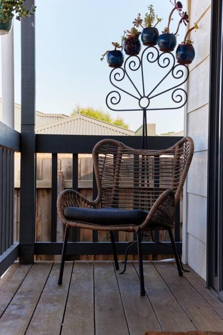 Rose Cottage - Right In Town - Accommodation Cairns 3