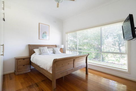 Rosebud Reset - A Beachside Group Getaway - Accommodation Cairns 2