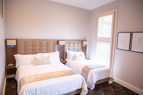 Royal Hotel Randwick - Accommodation Cairns 0