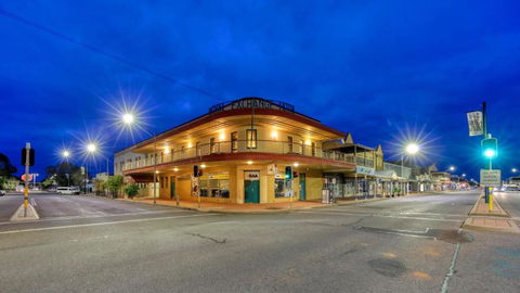 Royal Exchange Hotel - Accommodation Cairns 0