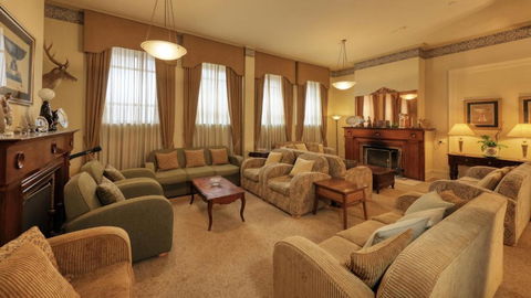 Royal Exchange Hotel - Accommodation Cairns 3