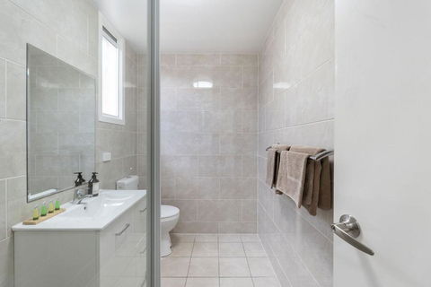 Royal Motel Tenterfield - Accommodation Cairns 2