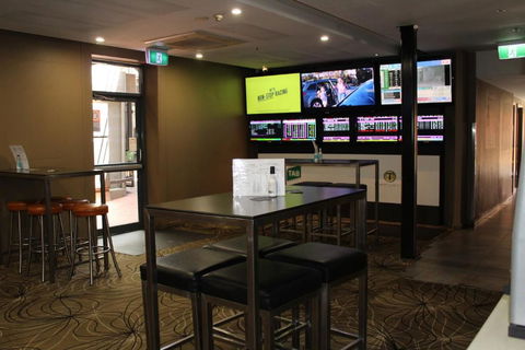 Royal Hotel Orange - Accommodation Cairns 2