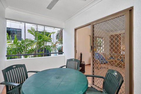 Royal Palm Villas - Accommodation Cairns 3