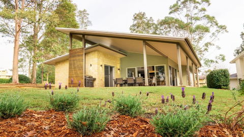 RUST - Accommodation Cairns 1