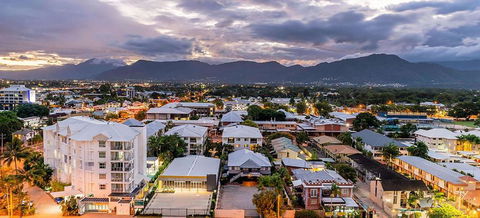 Rydges Esplanade Resort Cairns - Accommodation Cairns 3