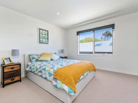 RYE/BLAIRGOWRIE FAMILY ENTERTAINER.. - Accommodation Cairns 1