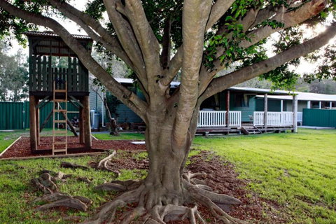 Sahara Trails Complex Sleeping Groups WiFi Air Conditioning Horse Riding And Much More - Accommodation Cairns 0