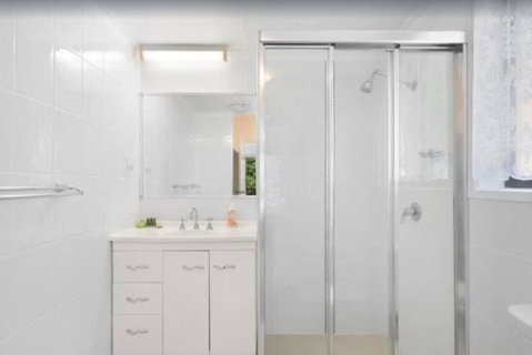 Salerno - Hosted By Burleigh Letting - Accommodation Cairns 3