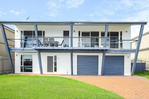 Salt - Aldinga Beach - C21 SouthCoast Holidays - Accommodation Cairns 0
