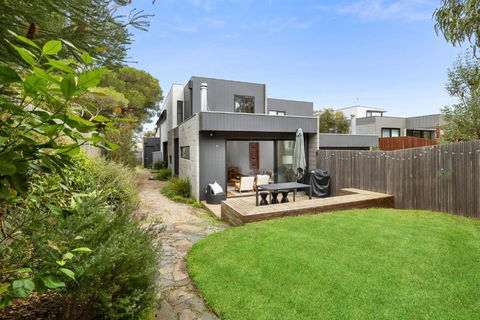 Salt On Walker - Accommodation Cairns 0