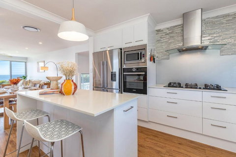 Salt & Serenity, Forster Beach IH - Accommodation Cairns 3