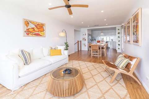 Salt & Serenity, Forster Beach IH - Accommodation Cairns 2