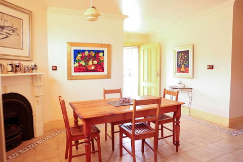 SaltBush Cottage - Accommodation Cairns 3