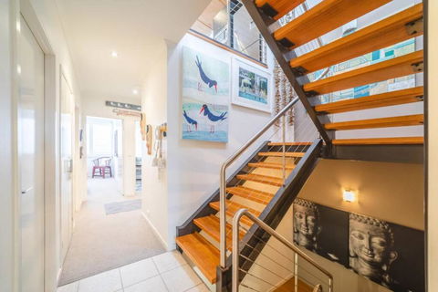 Saltwater 5 - Sleeps 8 - Close To Main Beach - Accommodation Cairns 2