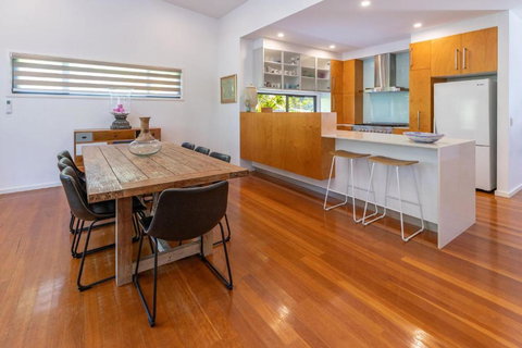 Salty Dog Retreat - Accommodation Cairns 2