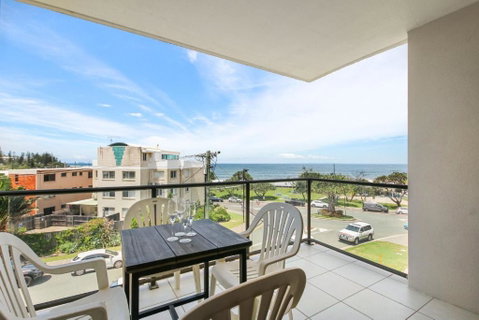 San Clemente Unit 4 24 Orvieto Terrace - Accommodation Cairns 3